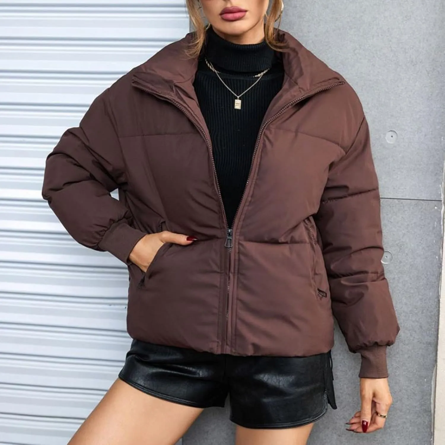 2024 Womens Winter Quilted Jackets Fashion Warm Short Puffer Jacket Trendy Down Coats Long Sleeve Full Zip Petite Outwear