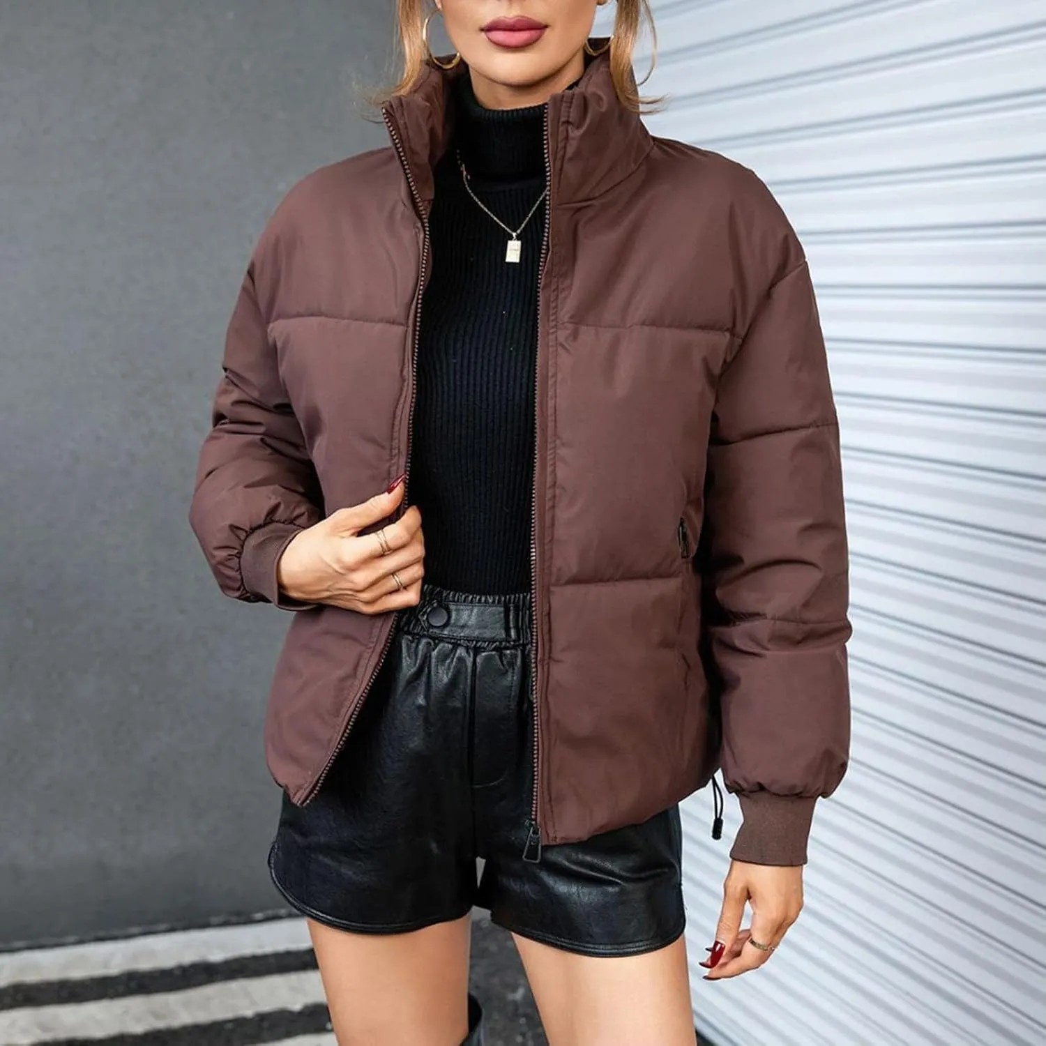 2024 Womens Winter Quilted Jackets Fashion Warm Short Puffer Jacket Trendy Down Coats Long Sleeve Full Zip Petite Outwear